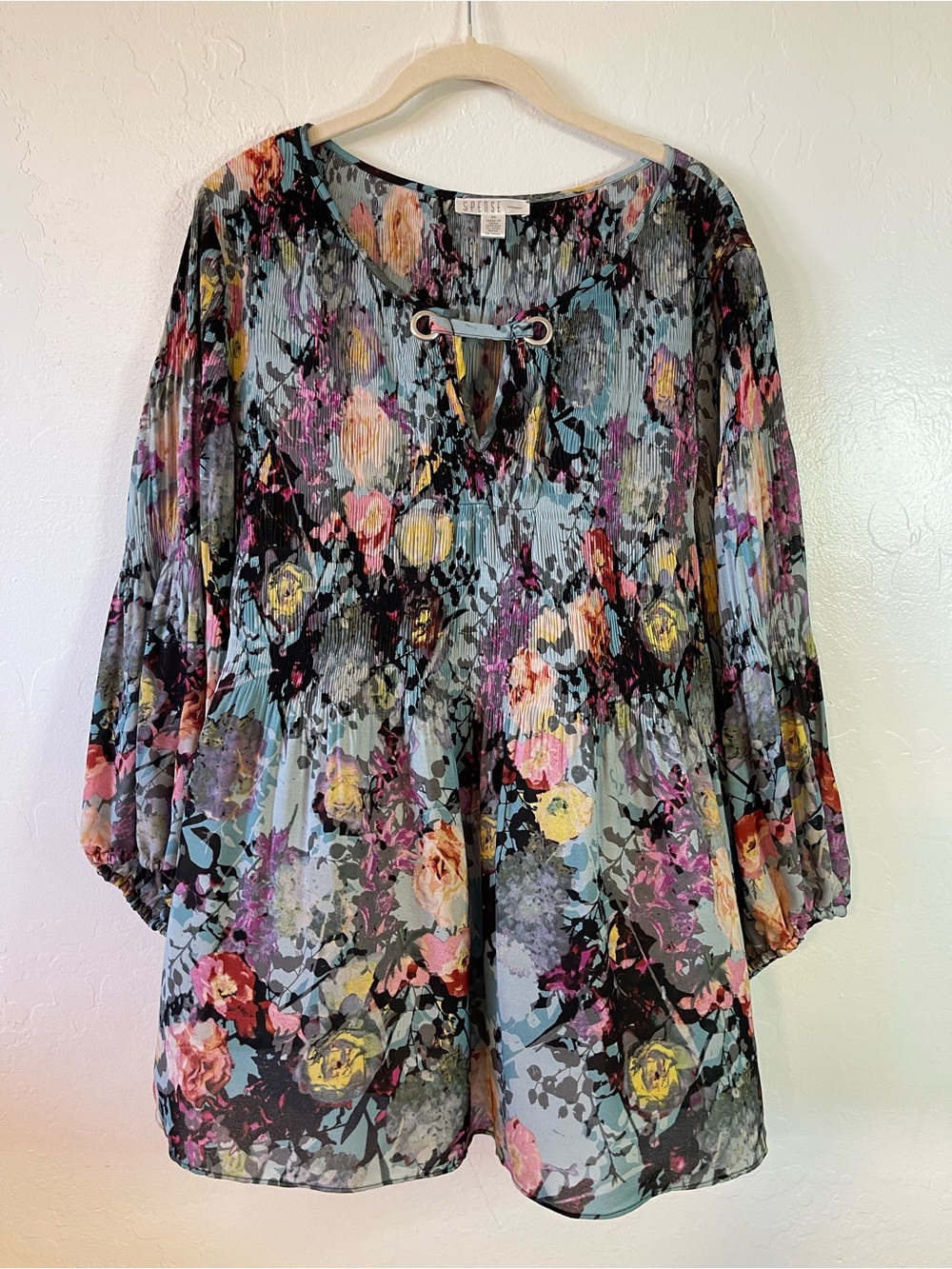 Spense Jeremy Blue Floral Tie-Neck Peasant Tunic with Multicolor Roses